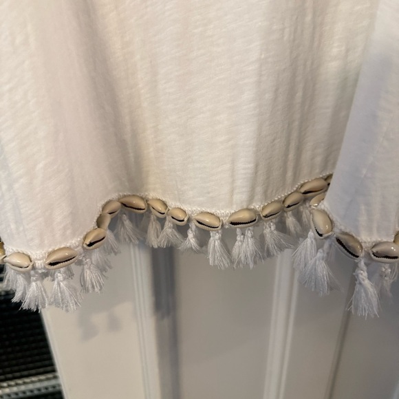 Lilly Pulitzer LOT OF 2 Tops Sleeveless 1- White 1- Blue Fringe Trim Sz M - Picture 5 of 16